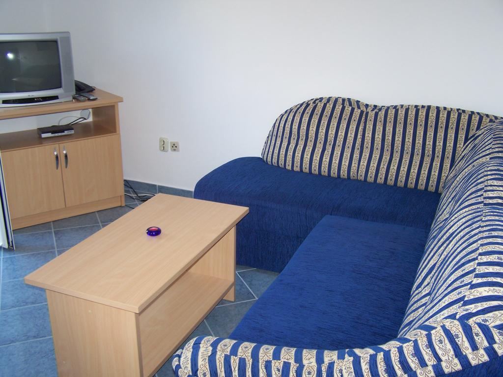 Apartments Mediteraneo 클레크 외부 사진